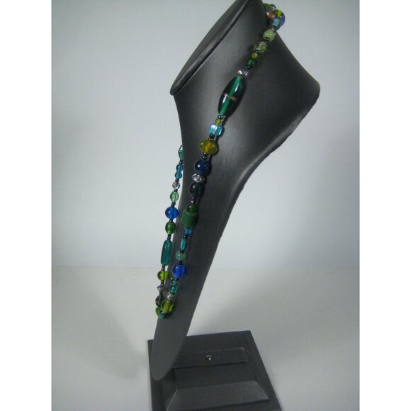 Green Glass Beaded Necklace 29 Long Strand Silver Tone Bead - Picture 7 of 9